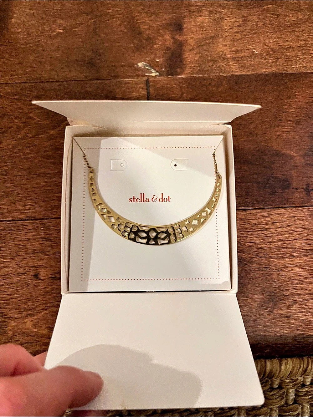 Stella & Dot Avalon Crescent Necklace Gold NWT